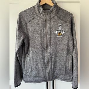 Chicago Blackhawks lightweight women’s jacket Stanley Cup gray Reebok L